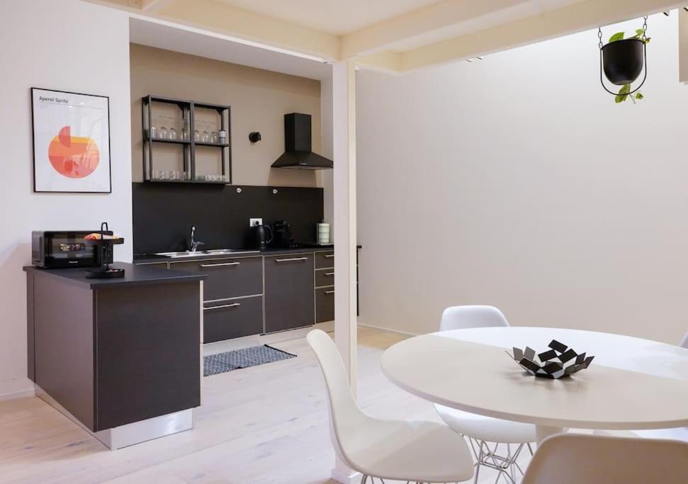 Navigli-Bocconi Spazio Luce Design Appartement Milaan Buitenkant foto