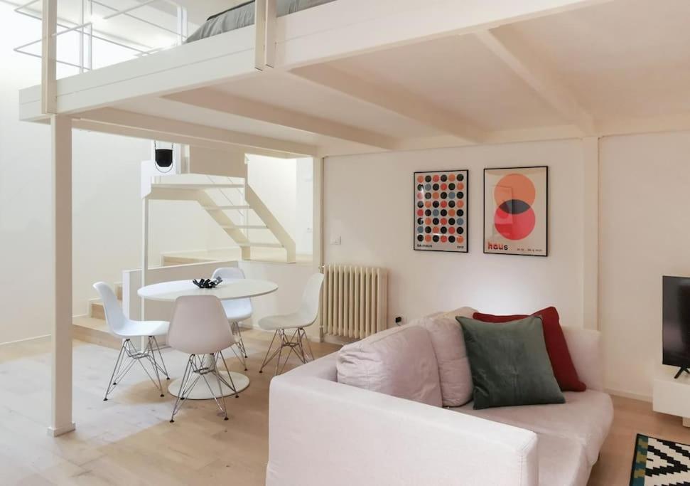 Navigli-Bocconi Spazio Luce Design Appartement Milaan Buitenkant foto